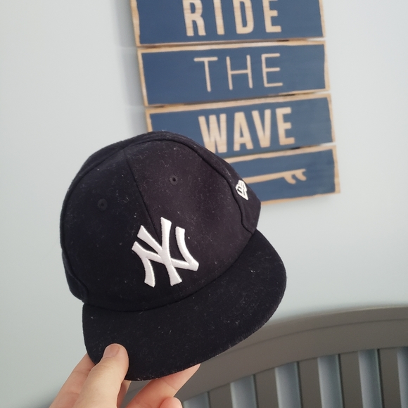 baby yankee fitted hat